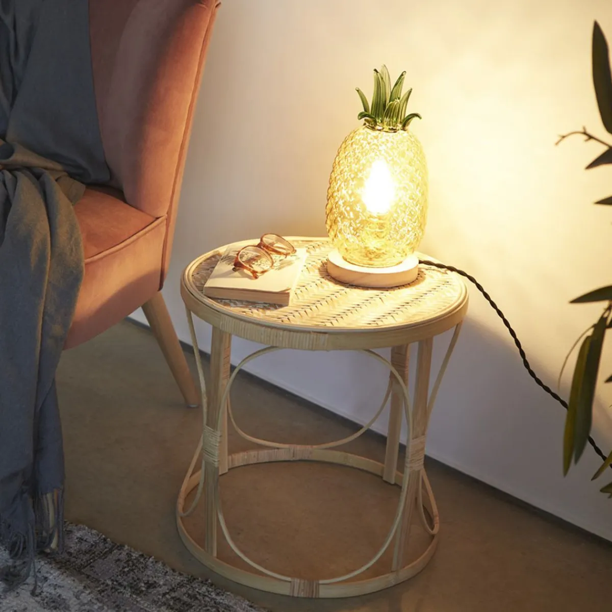 Hot Lampa Stolowa Pineapple W Ksztalcie Ananasa 32X13X13 Cm Lampy Stołowe I Nocne