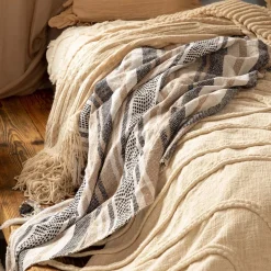 Best Pled Fortuna Ii W Paski Bezowo Czarne 130X170 Cm Poduszki Na Krzeslo