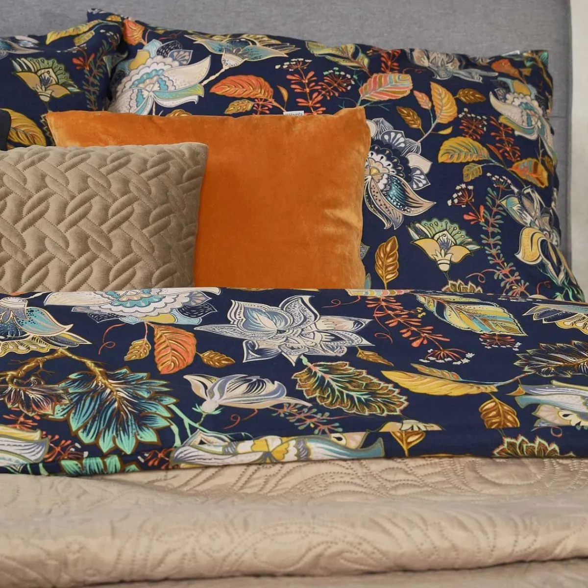 Fashion Pościel Otamo Z Mikrofibry W Liscie I Kwiaty 200X220 Cm Pościel Z Mikrofibry