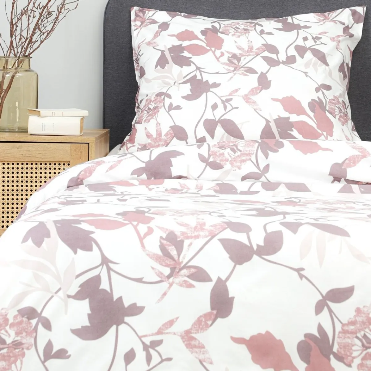 Flash Sale Pościel Rosa Z Mikrofibry W Rozowe Liscie 200X220 Cm Pościel Z Mikrofibry