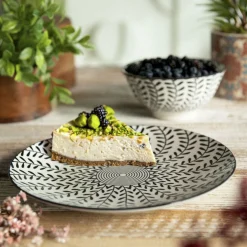 Cheap Talerz Navia Obiadowy Czarny W Listki 27 Cm Naczynia Ogródowe I Piknikowe